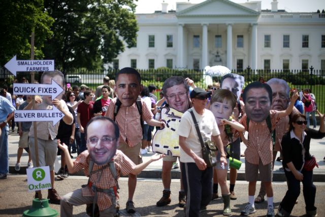 Εκατοντάδες διαδηλωτές σπεύδουν στην πόλη Θέρμοντ εν όψει της Συνόδου της G8